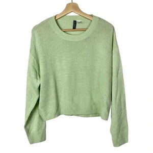 H&M Divided Pastel Green Crewneck Pullover Sweater M